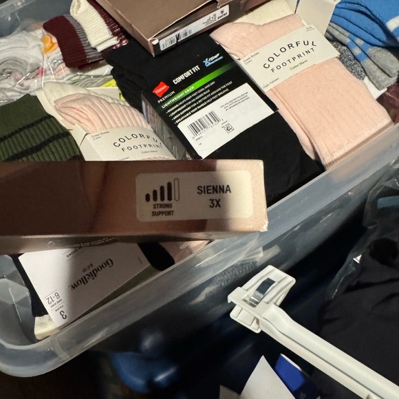 SKIMS Brown Seamless Sculpt Shorts - Picture 2 of 2